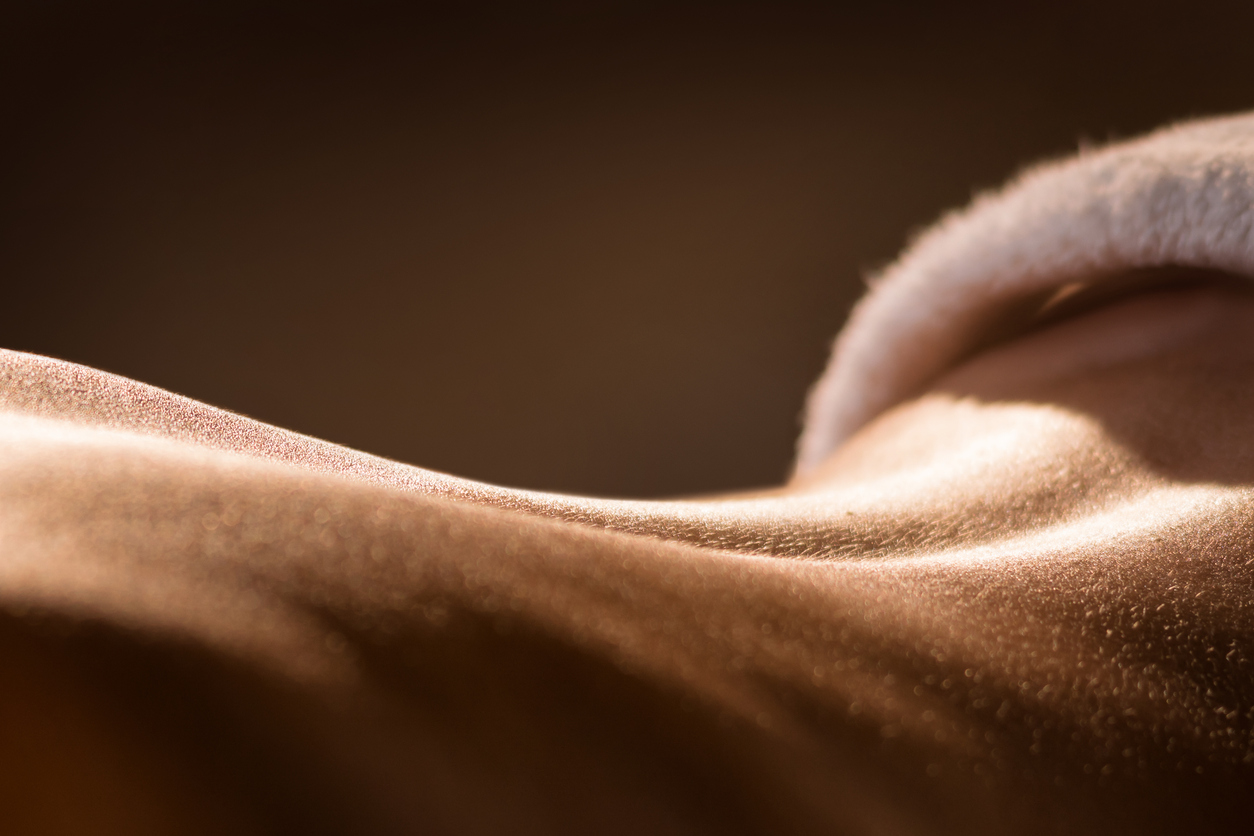 5 Surprising Reasons Great Skin = Better Sex (And How to Get Both)
